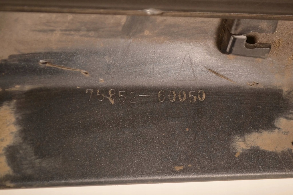 фото №8, Toyota land cruiser bj70 2005 порог