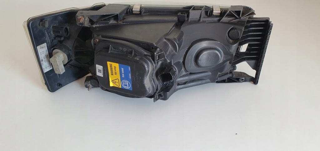 фото №3, Scania r xpi лампа правая ксенон