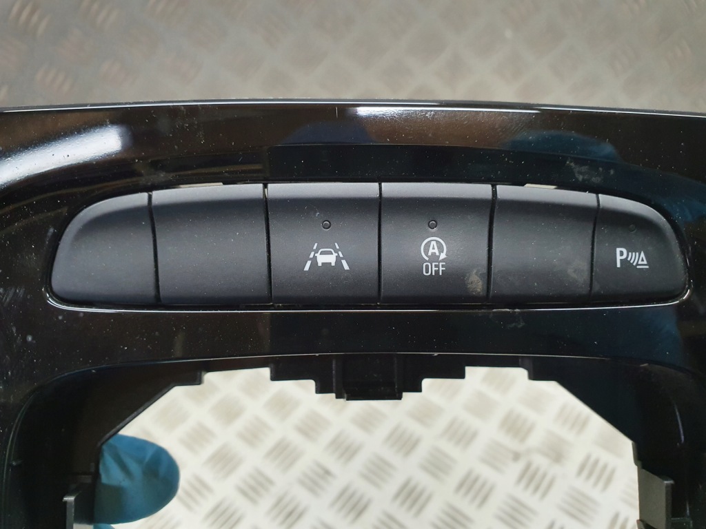 Купити Кнопка pdc асистент поперечина opel insignia b