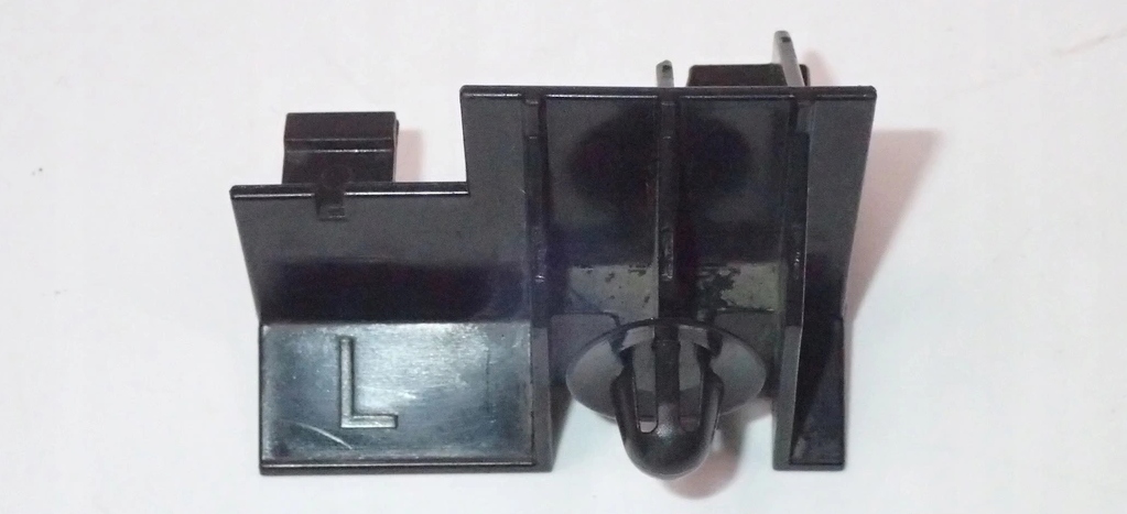 фото №1, Кронштейн поріг зовнішнього audi a8 d4 4h