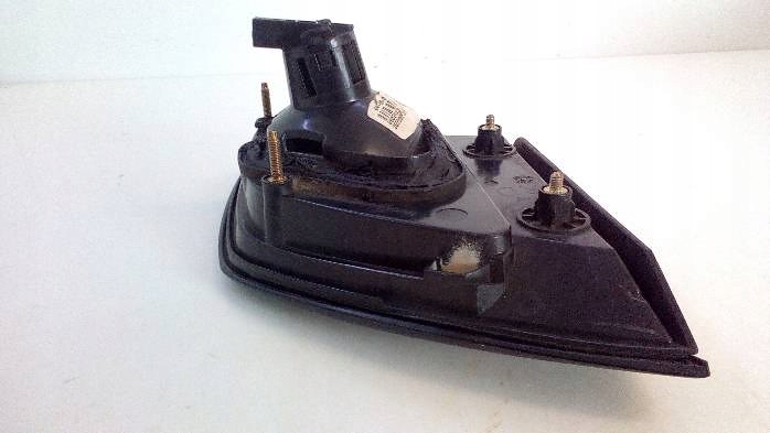 фото №6, Лампа правая задняя крышка багажника nissan primera p11 2001r.