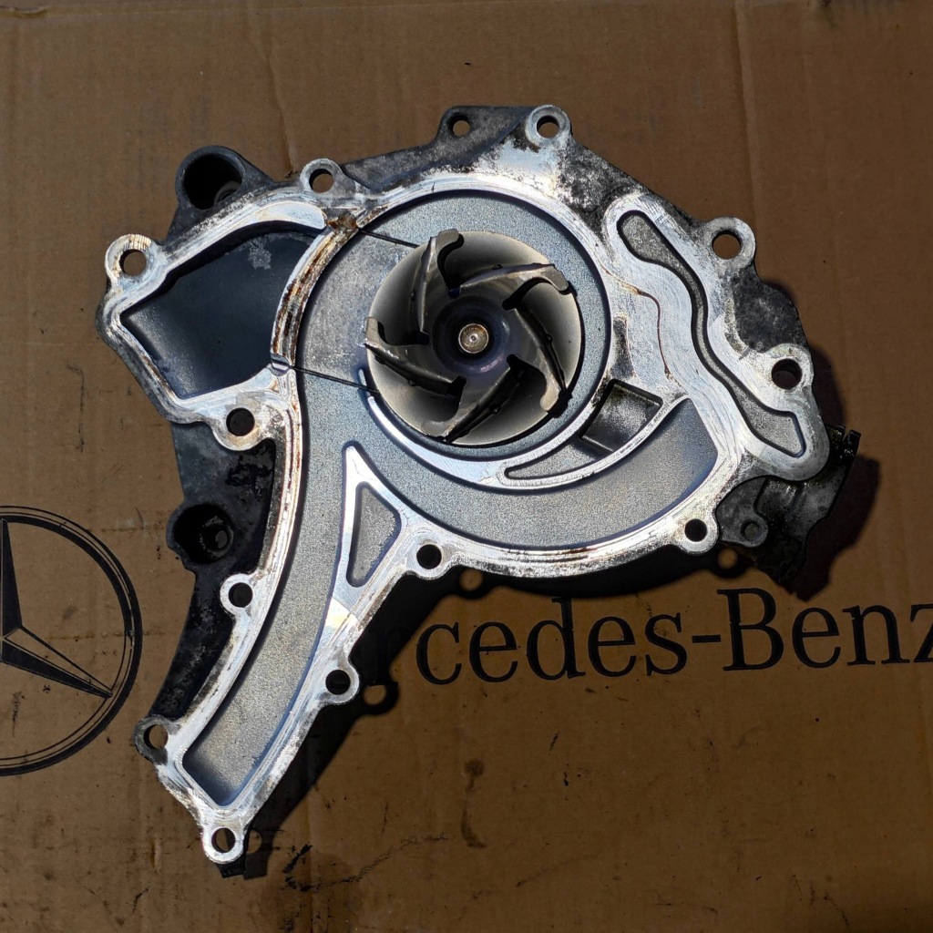 фото №4, Насос воды r2732010101 mercedes-benz 4.7