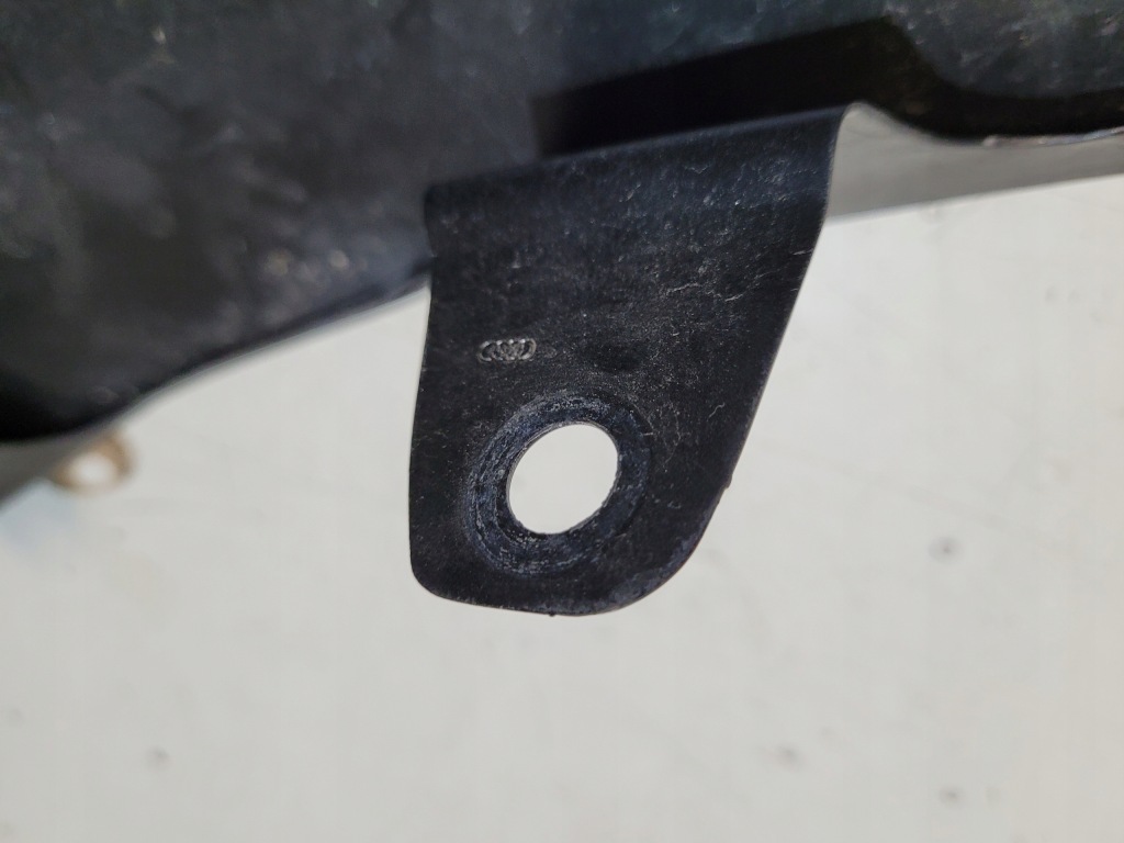 Крыло  левое  перед q5 рестайлинг  8r0 10-16 Доставка