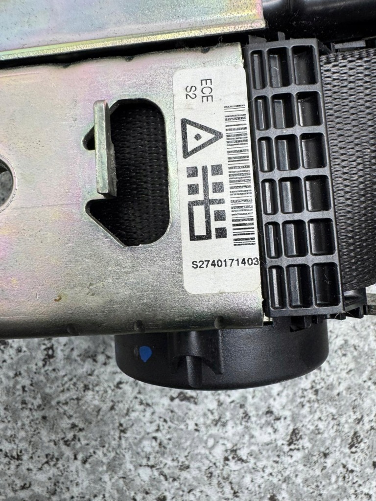 Ремень безопасности правая  перед bmw x1 f48 2015-2018 635267200a Киев