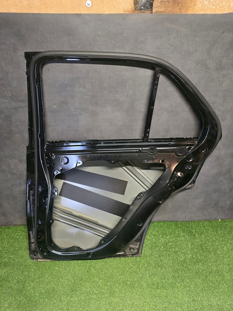 фото №9, Двері праве задня mercedes gle w167