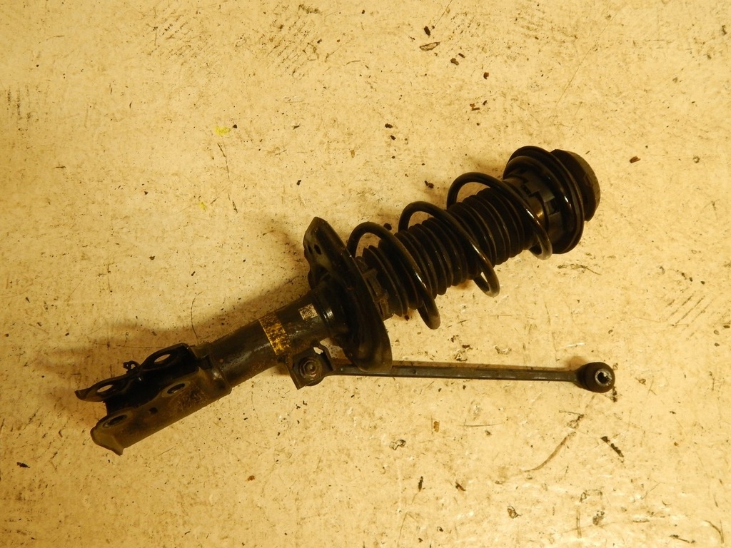 фото №1, Амортизатор левый toyota yaris iv 20-24