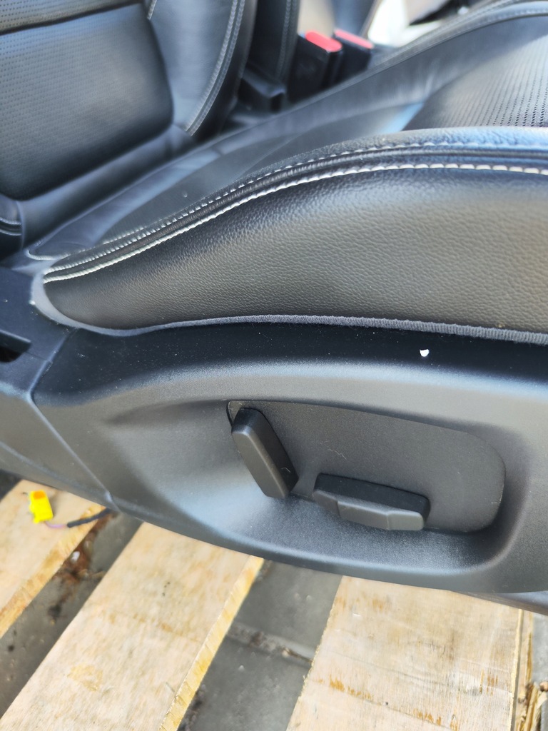 фото №11, Сидіння заднє сидіння шкіра r sport jaguar xf x260 2016