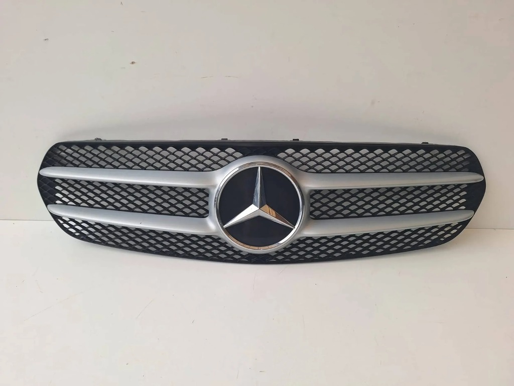 фото №1, Mercedes 247 решётка радиатора решётка радиатора 2478881300 оригинал