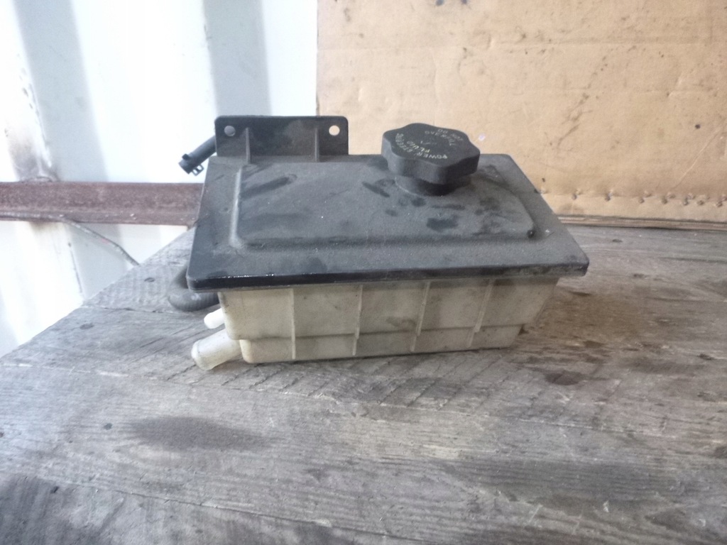 фото №1, Ford f250 f-250 f350 f-350 2003-2004 бачок