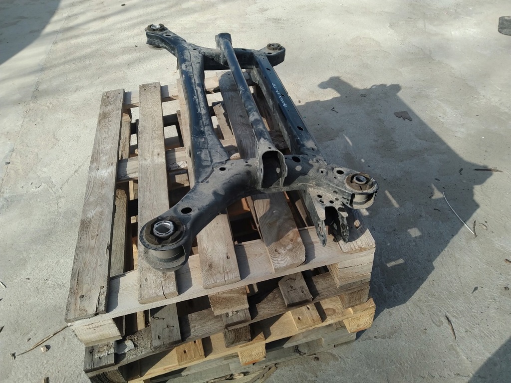 фото №4, Pacifica 2016-2020 підрамник балка задня