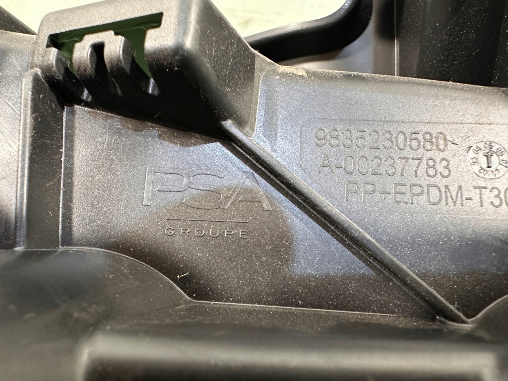 фото №8, Opel mokka ii b напрямна бампера лівий задня задній 9835230580