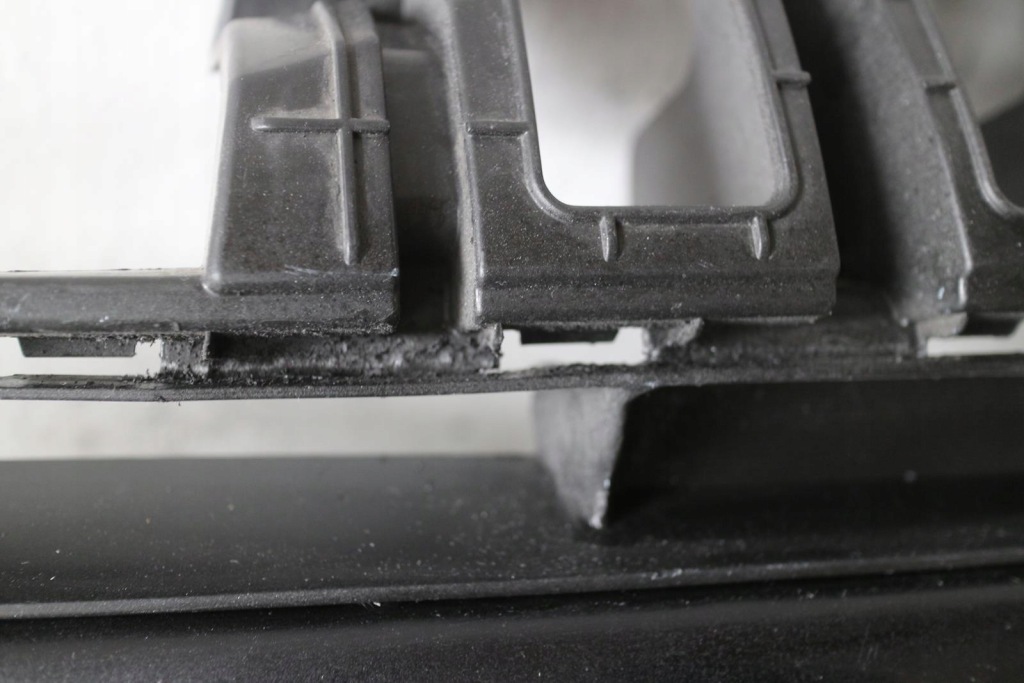 фото №5, Решётка средняя pod радар kia rio 4 iv 2017- 86562-h8030