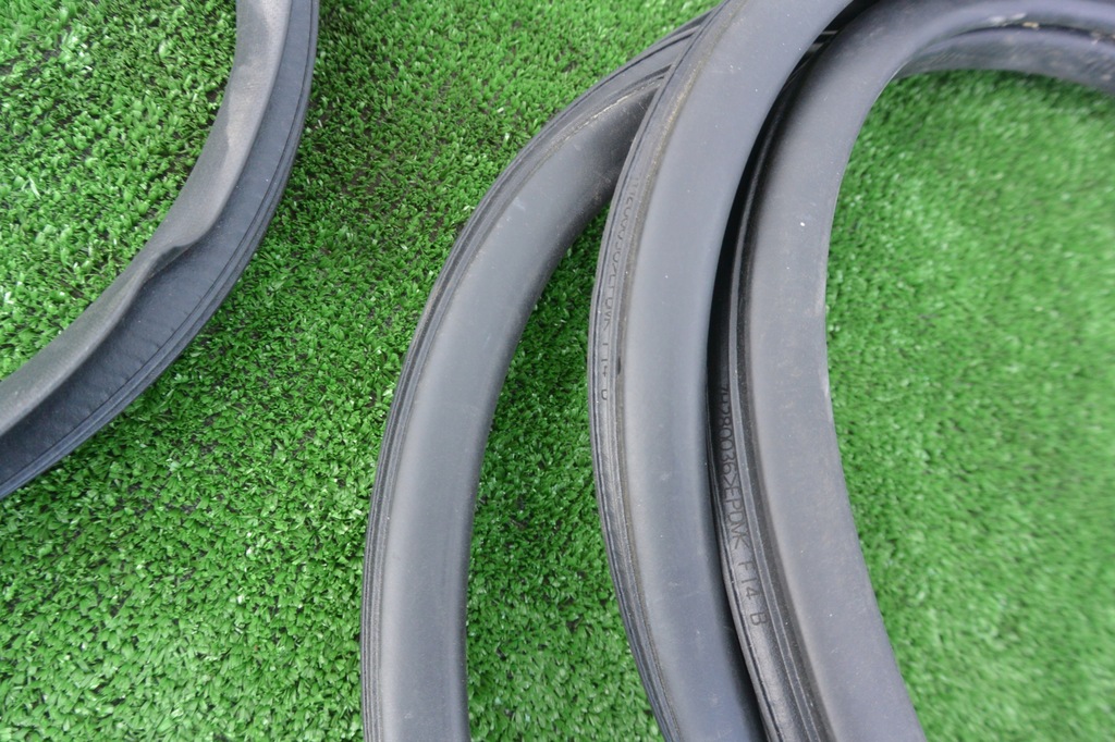 фото №7, Mazda cx9 прокладка двері багажника