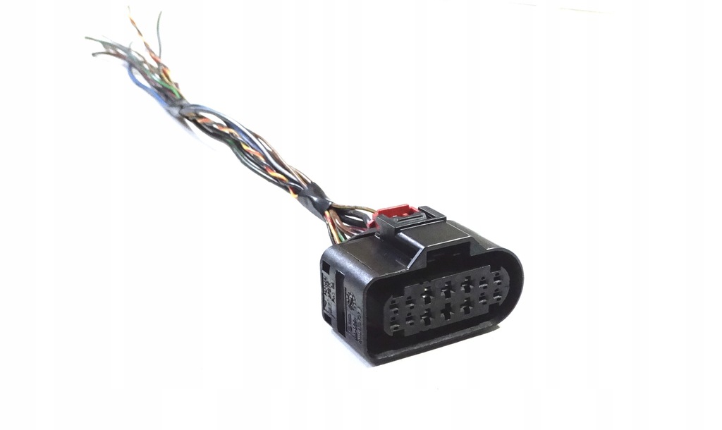 фото №1, Audi a5 8w штекер фара 8w0973737