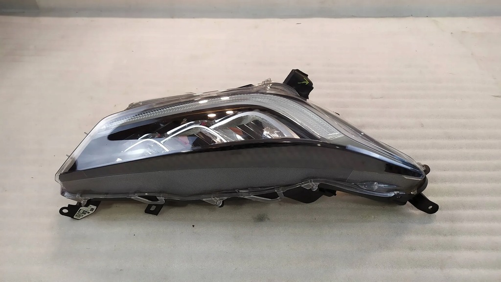 фото №12, Лампа правый перед toyota yaris iv