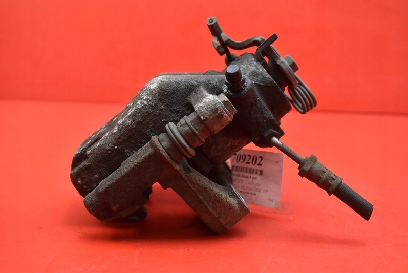 фото №6, Суппорт тормозной правый задняя peugeot 208 1 i 1.4 vti