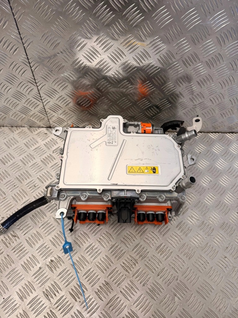 фото №1, Конвертер інвертор перетворювач renault captur ii 2 lift 1.6 e-tech