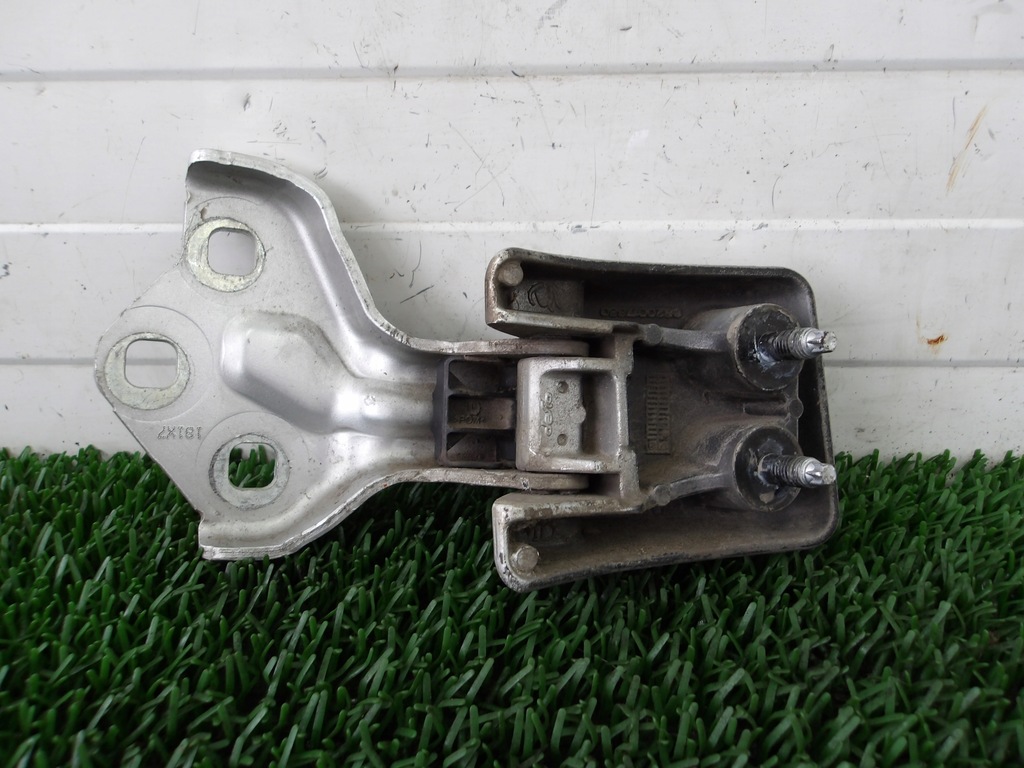 фото №1, Jumpy scudo iii петля дверь задняя правый 9820017880