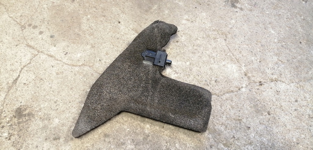 фото №1, Mazda 2 dj 15- шумоизоляция капот левая