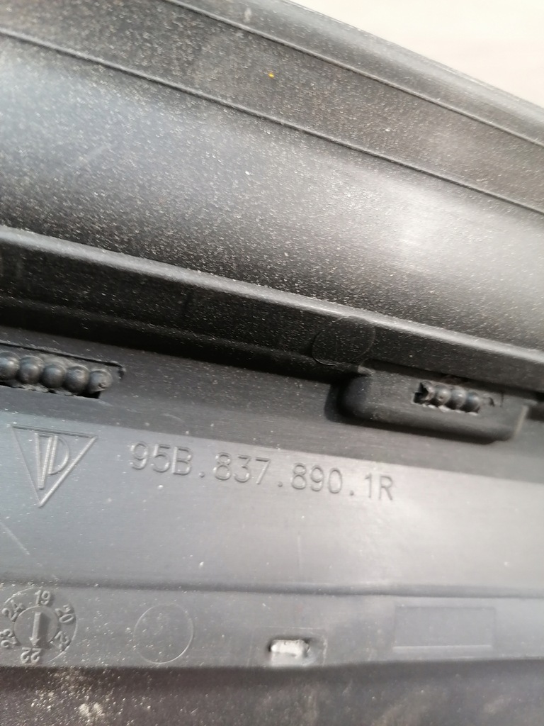 фото №9, Macan молдинг двері правий перед gts