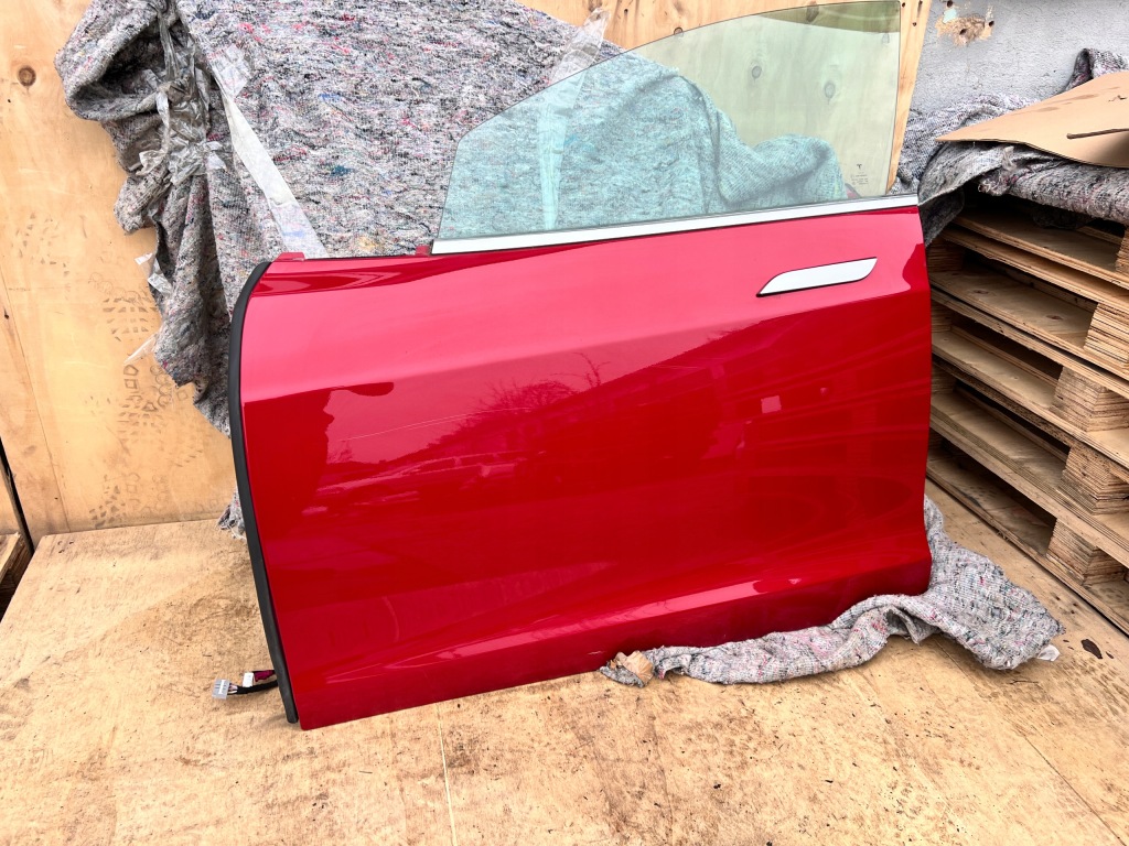 Tesla model s дверь левая перед передние Цена