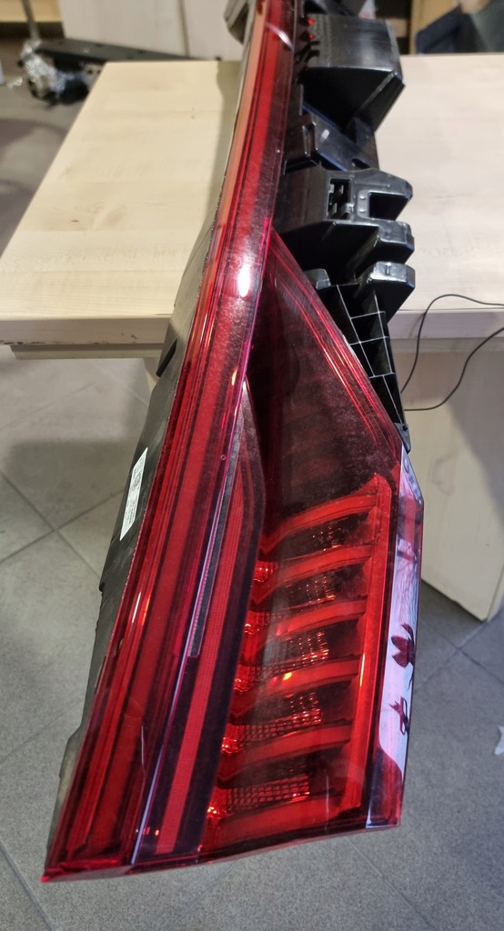 фото №12, Лампа задня audi q8 накладка задня 4m8945095q usa