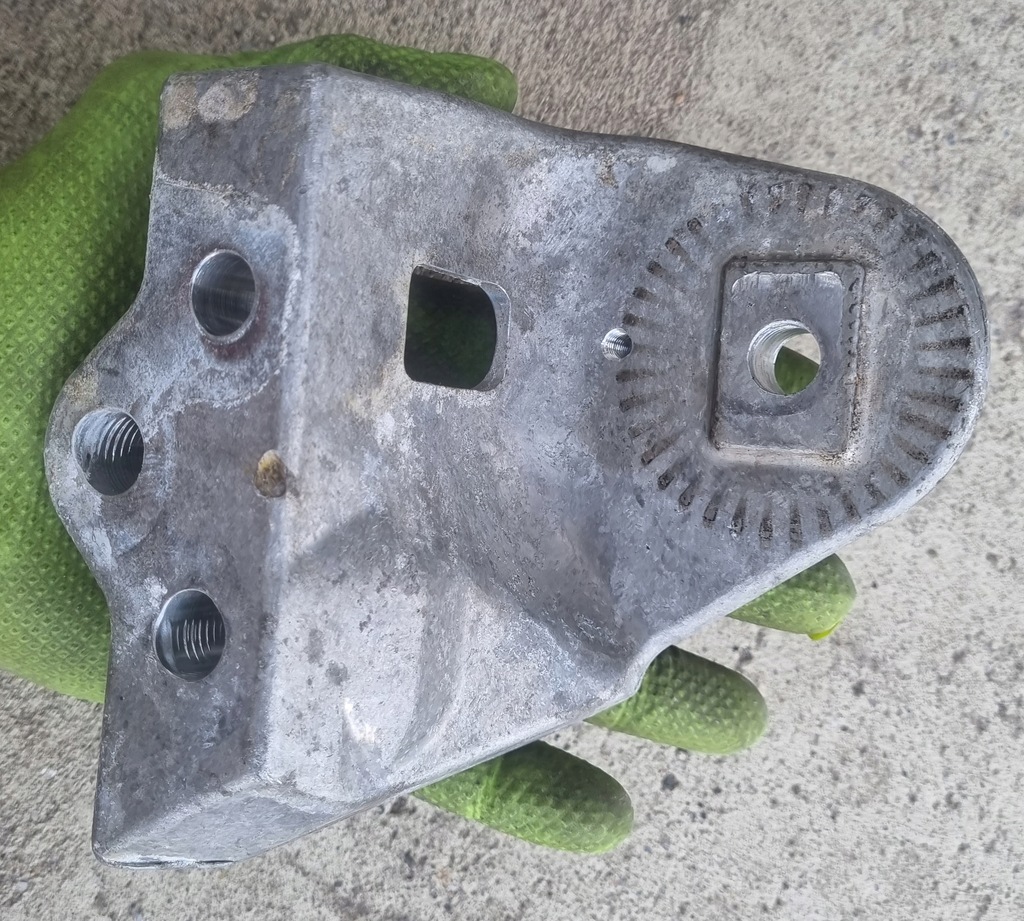 фото №1, Ford ecosport 1.0 ecoboost кронштейн кронштейн двигателя