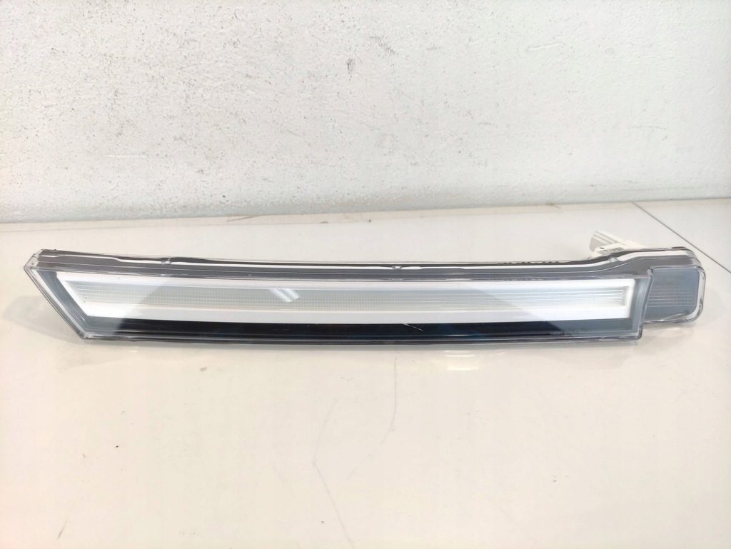 фото №1, Vw id.7 лампа led правый перед 14a941654