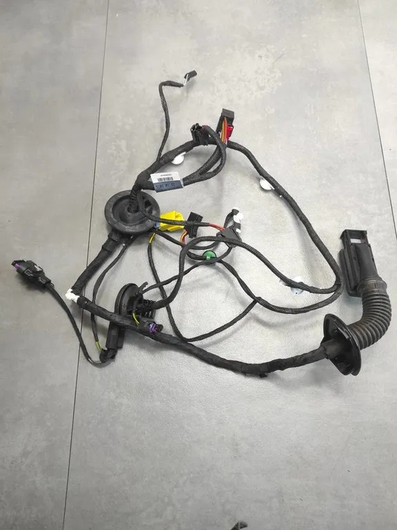 фото №1, Audi a5 8t жгут дверь правая перед 8t8971030ba