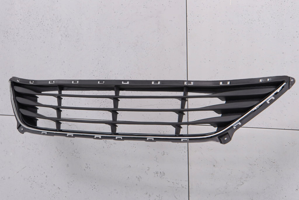 фото №7, Hyundai elantra v md 2013-2015 решітка бампера середня 865603x700