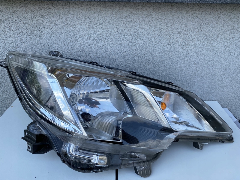 фото №1, Лампа права перед mitsubishi space star lift 19-22 rok 8301d446 263b