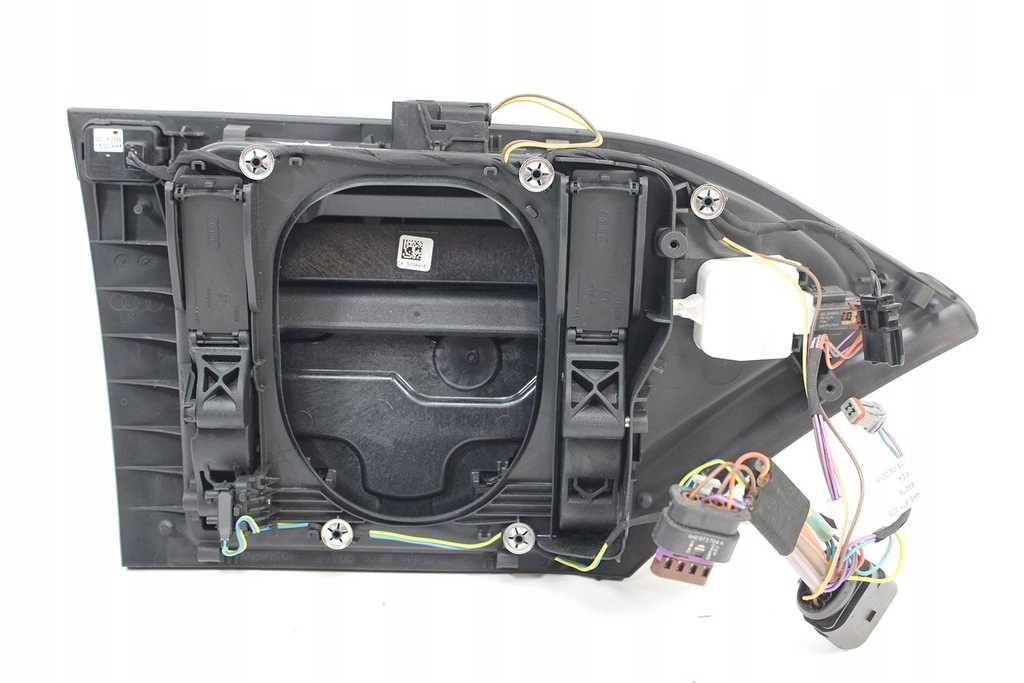 фото №7, Audi e-tron крышка разъём разъём зарядки 4ke810001 4ke810393 4ke810774