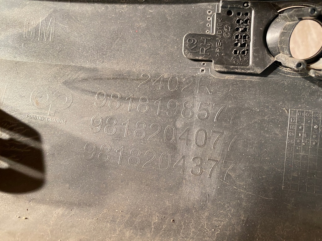 фото №9, Opel combo e бампер перед уголок правый