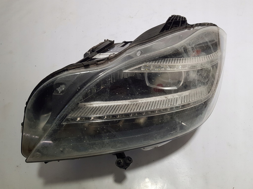 фото №1, Mercedes cls w218 c218 лампа full led левый перед 2188202359