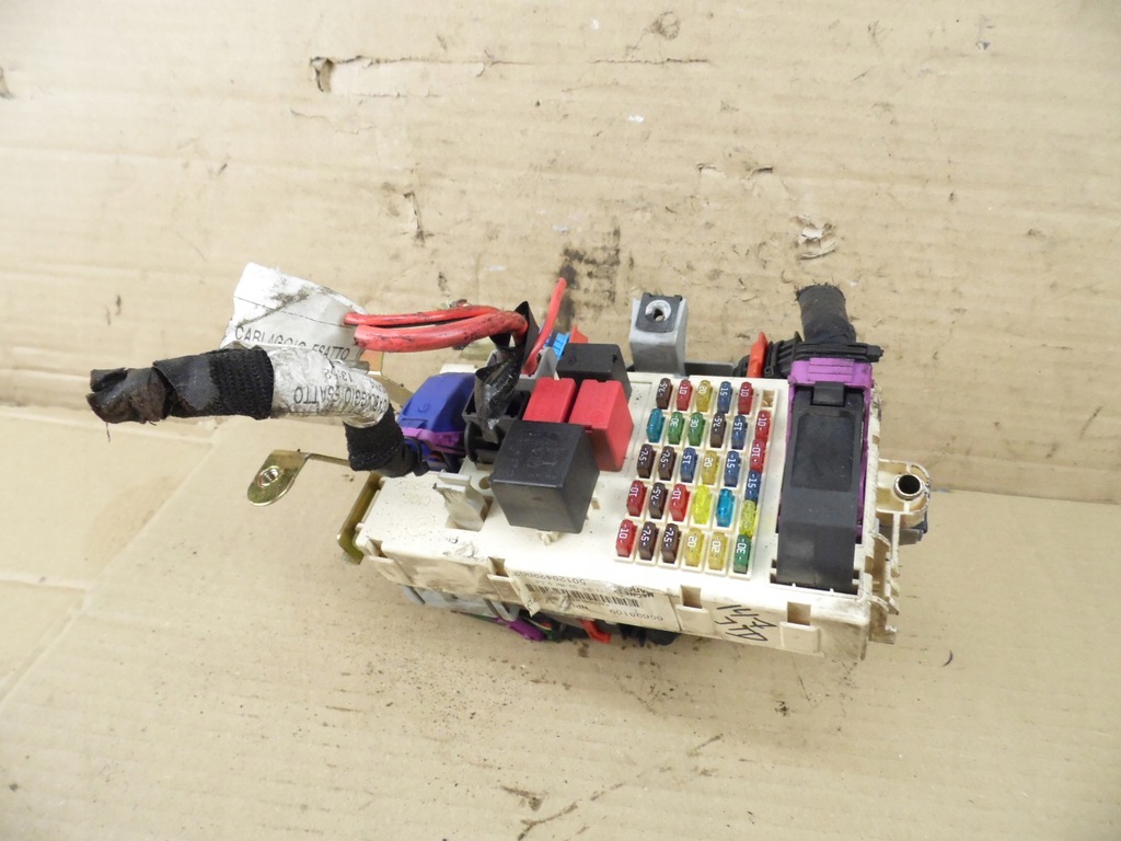 фото №1, Alfa romeo 147 jtd коробка запобіжників