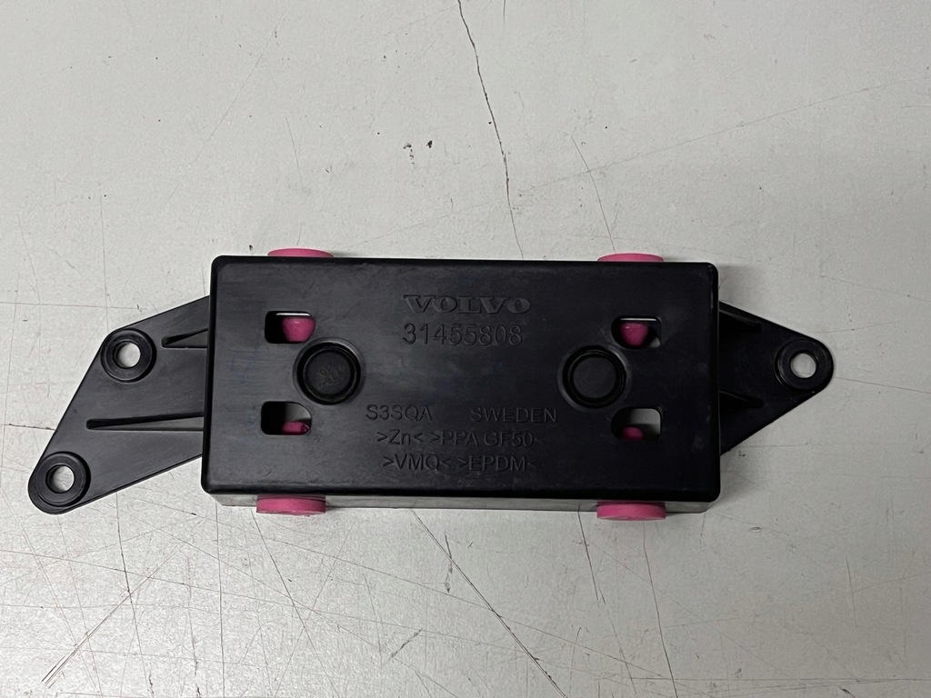 фото №1, Кронштейн кронштейн балка volvo s90