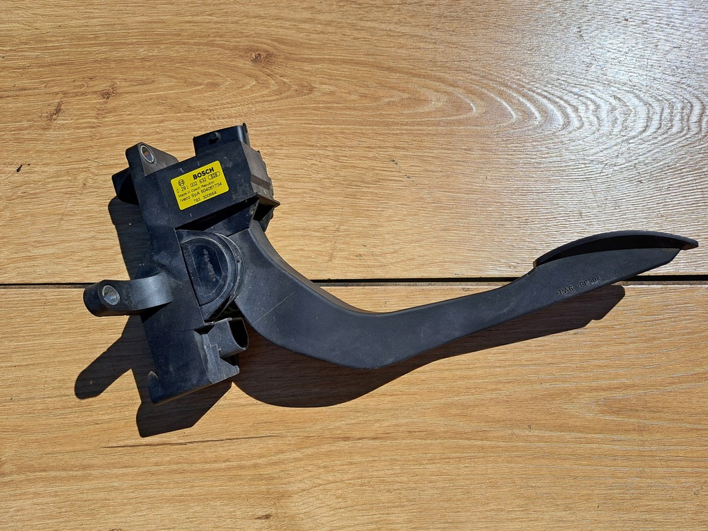 фото №1, Iveco daily iii iv потенциометр газа педаль 0281002632