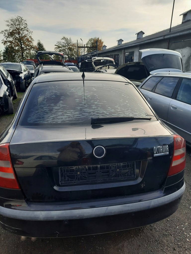 фото №1, Skoda octavia ii hb кришка багажника задня lf9r