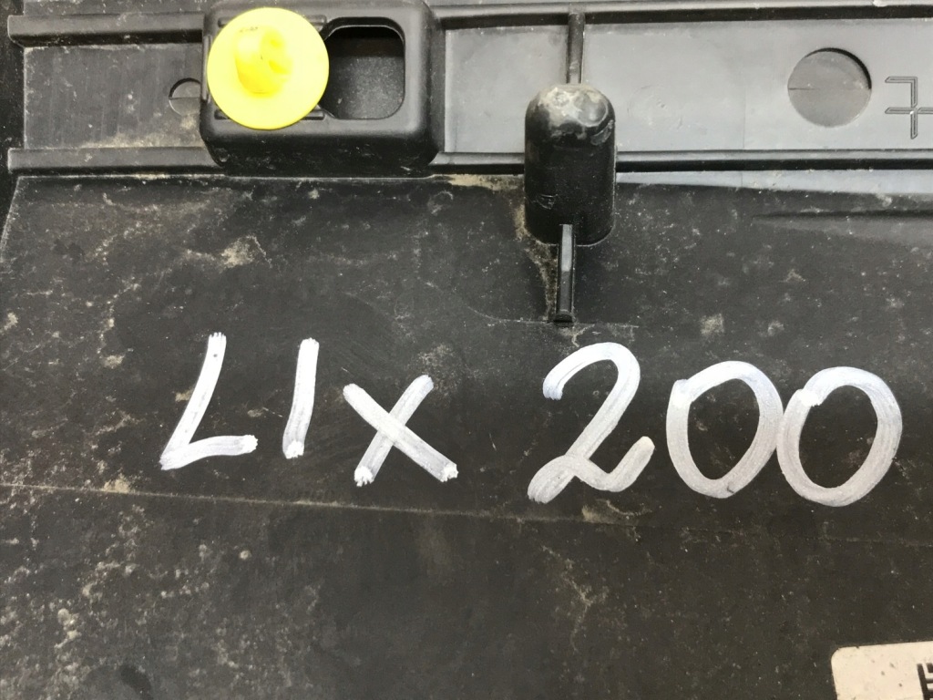 фото №14, Audi rs q8 4m8 молдинг двері правий задня 4m8853970