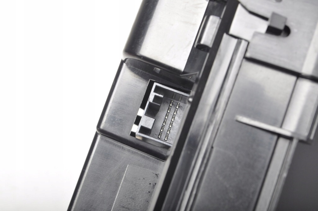 Bmw f20 счетчик приборы 9857575 anglik Недорого