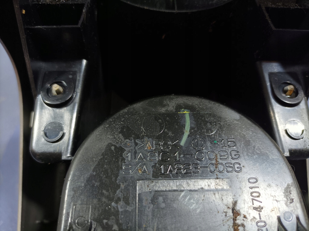 фото №7, Toyota prius ii 03- кронштейн na напої підсклянник 1a823-006g