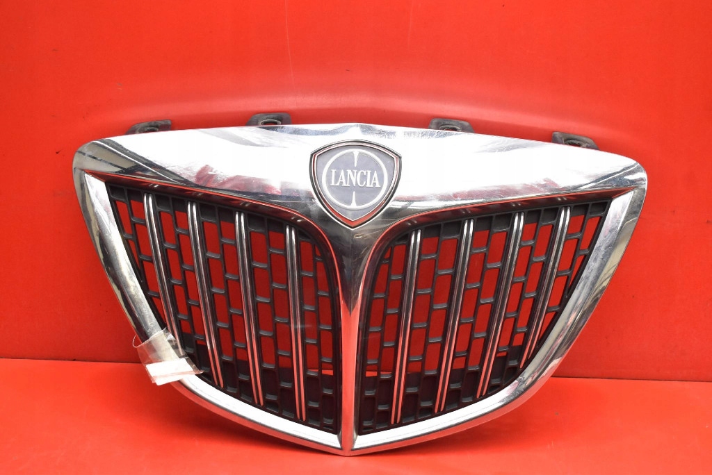 фото №1, Решётка радиатора решётка радиатора хром 735485930 lancia delta 3 iii 08-14