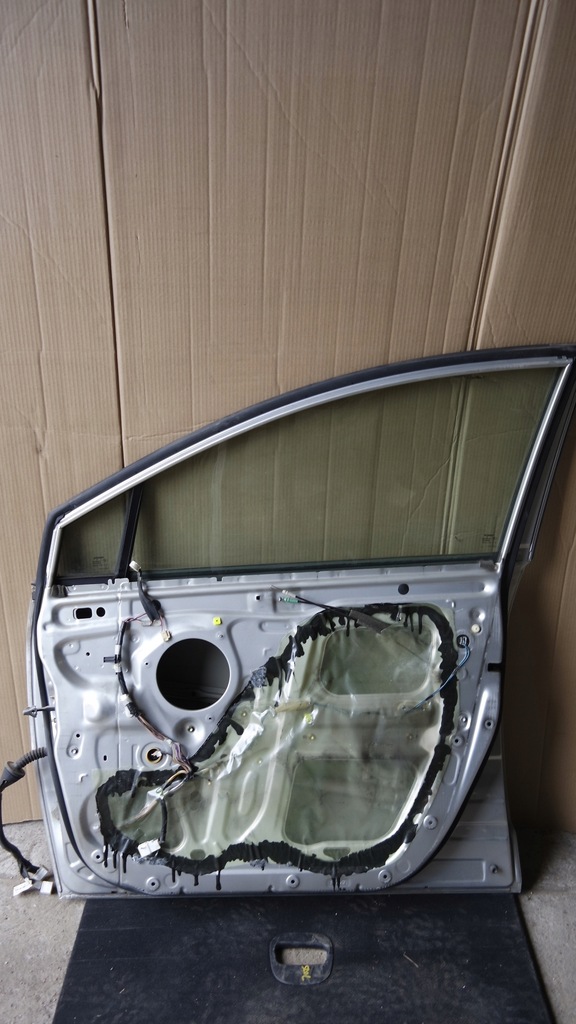 фото №3, Дверь правый перед toyota corolla verso