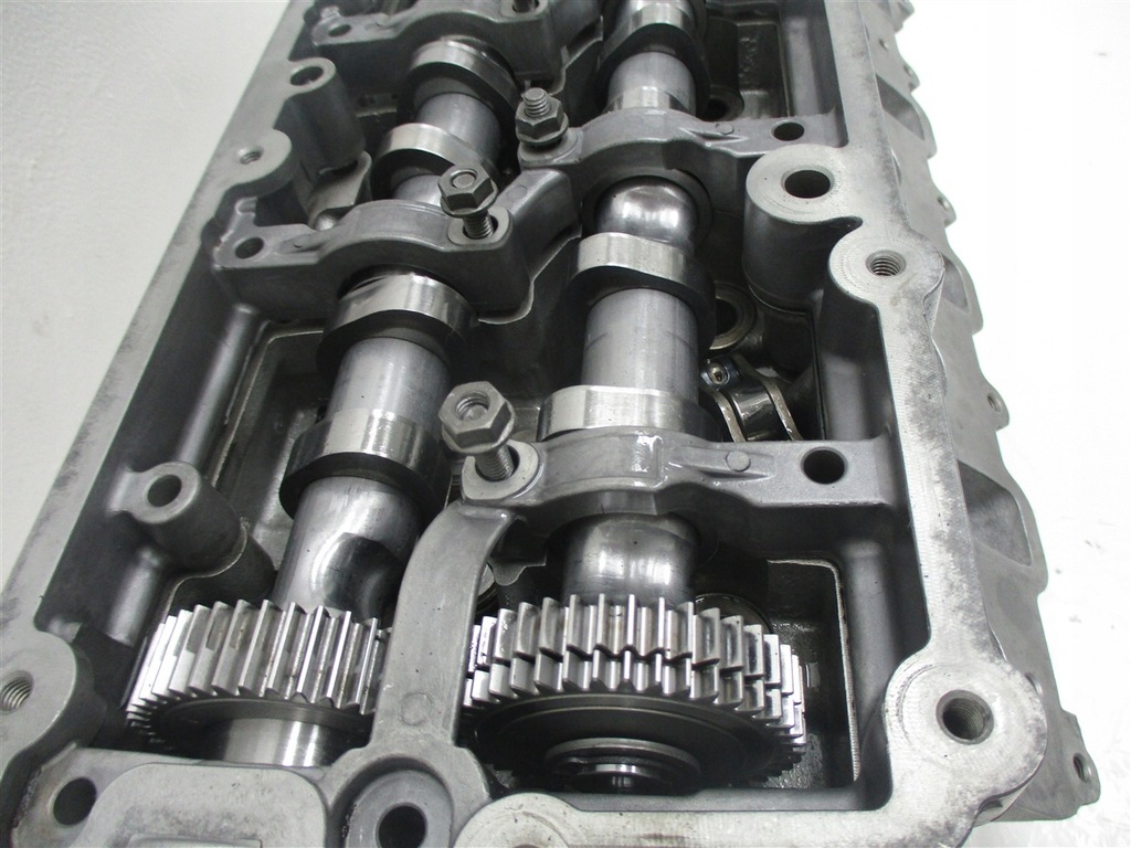 фото №11, Головка правая audi a8 d4 q7 4.2 tdi v8 cds ckd cud 057354bk