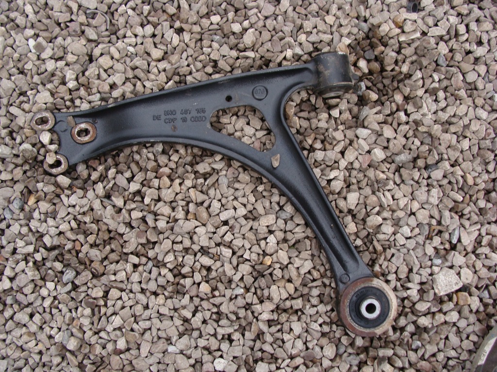 фото №1, Рычаг левый audi tt s3 r32 cupra 8n0407165 !!!
