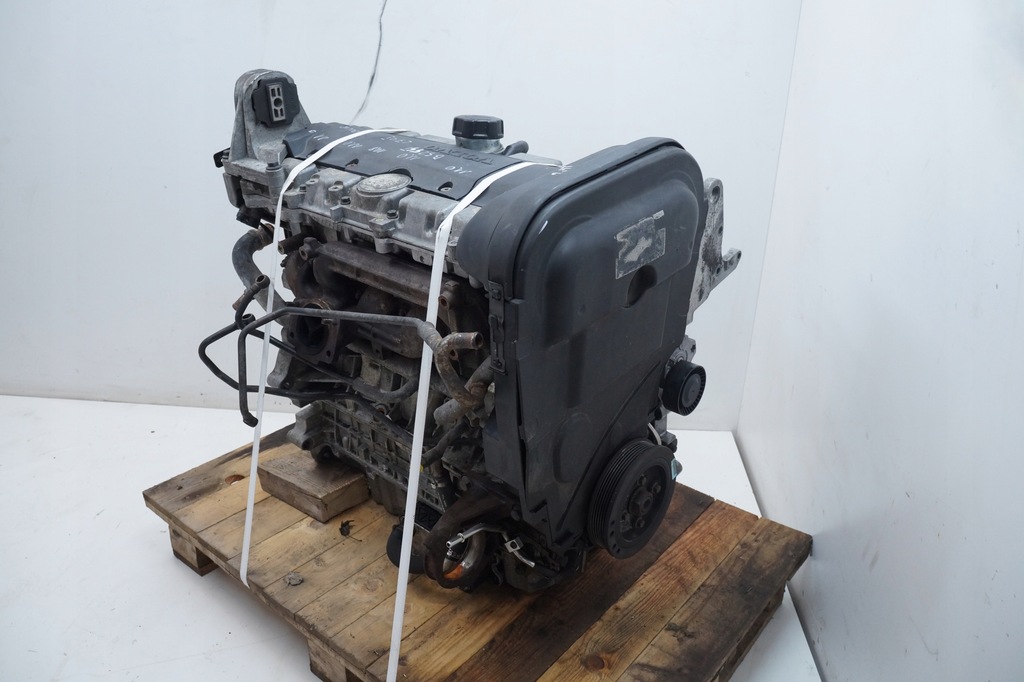 фото №8, Двигатель b5244t 2.4t volvo v70 c70 i 2000r блок двигателя kompletny проверенный