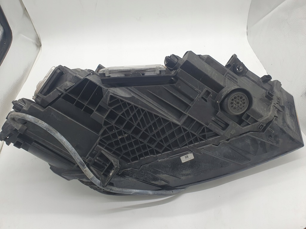 Audi q7 4m фара перед передняя левая 4m0941035 matrix в Украине