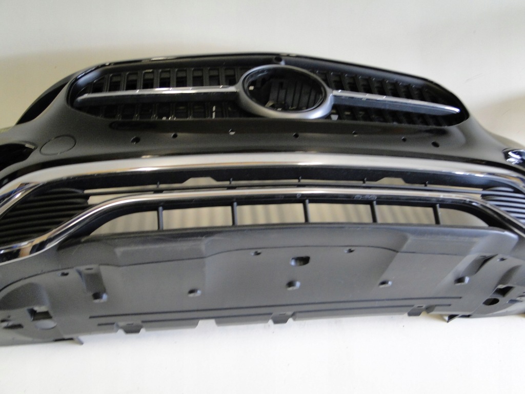 Mercedes хром середній бампера a2478859909 gla h247 247 lift Зі Шроту