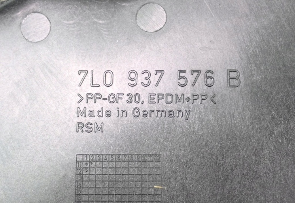 Коробка запобіжників комплект audi q7 7l0937576b Доставка