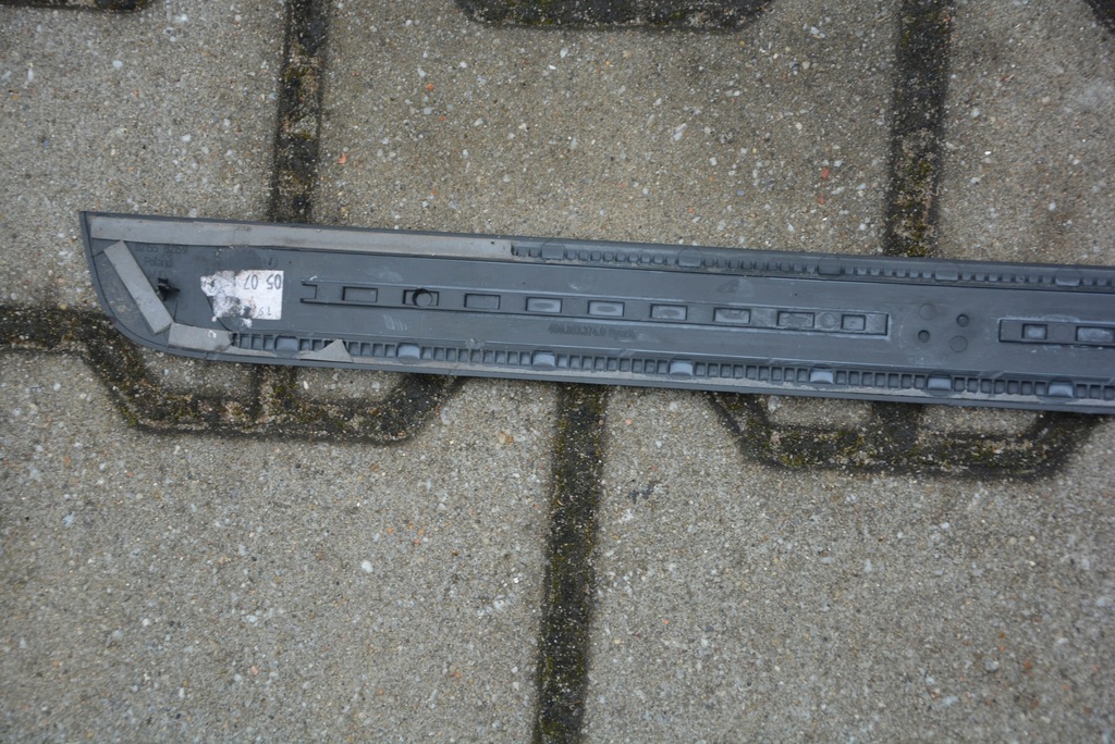 фото №10, Молдинг порог правый перед audi a6 c7 4g0853374